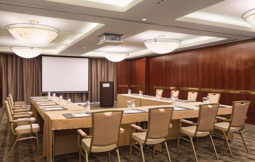 Crowne Plaza Jumeirah Dubai Package